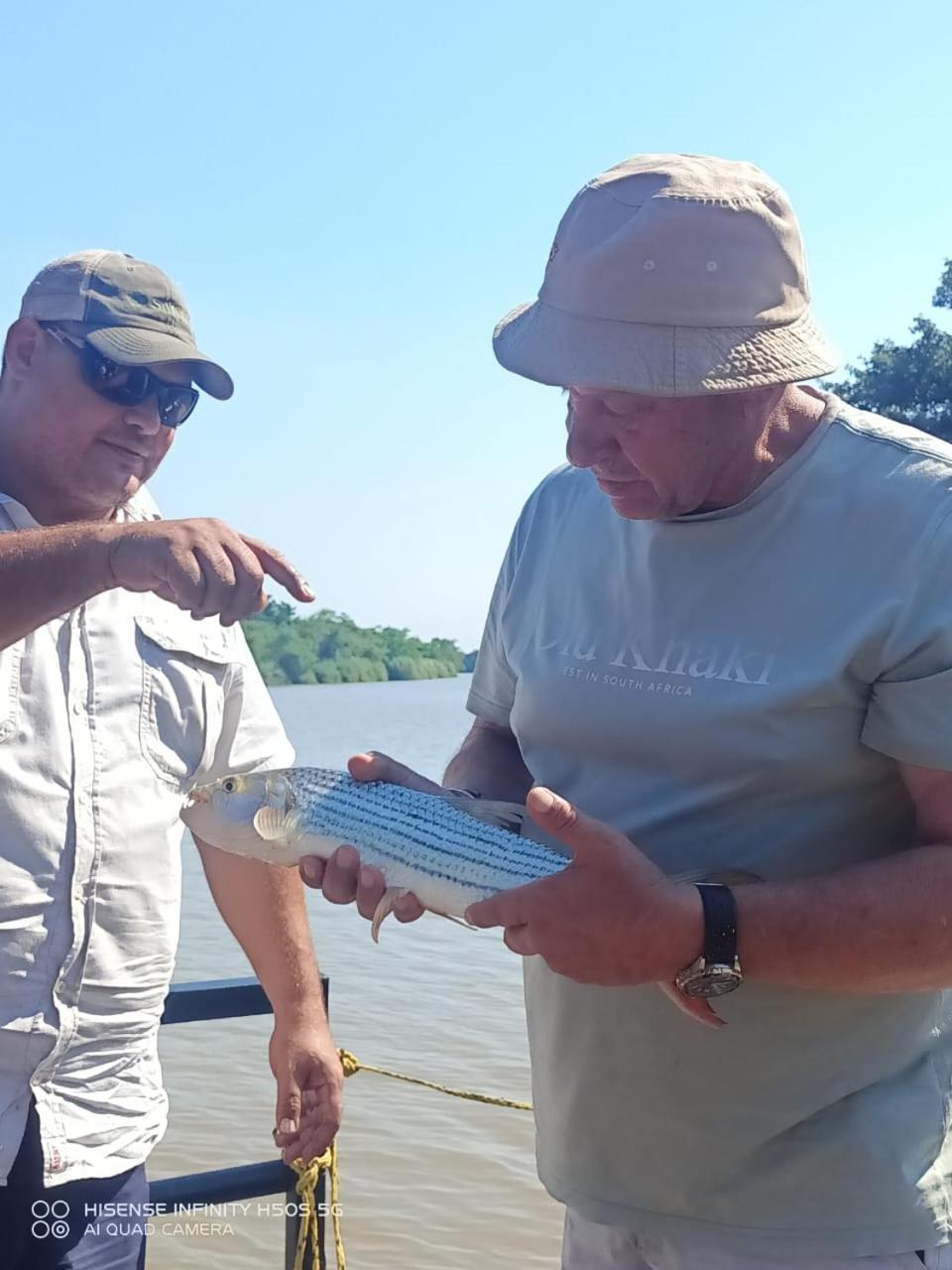Hippo Retreat & Tiger Fishing Komatipoort Exterior photo